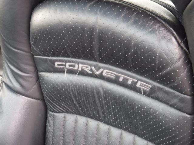 2001 Chevrolet Corvette Base