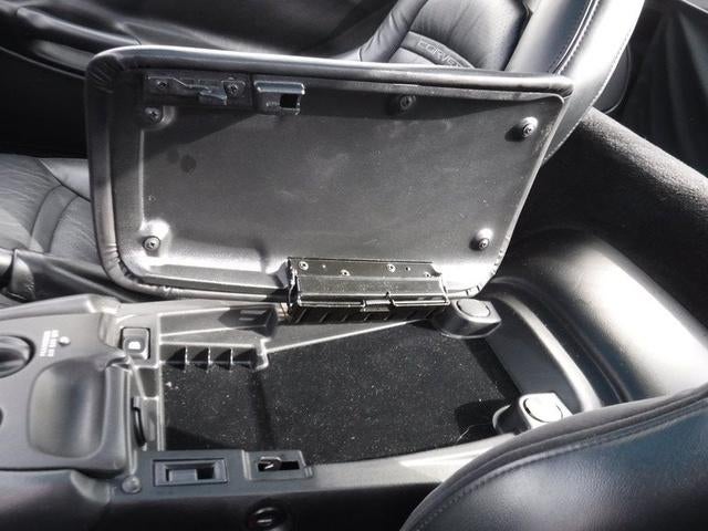 2001 Chevrolet Corvette Base