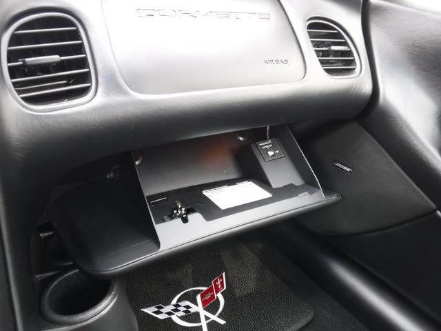 2001 Chevrolet Corvette Base