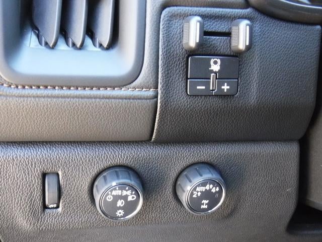 2022 GMC Canyon AT4 - Leather