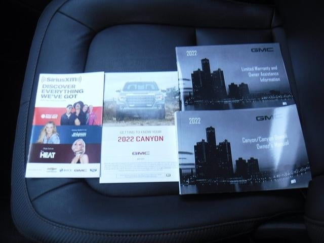2022 GMC Canyon AT4 - Leather