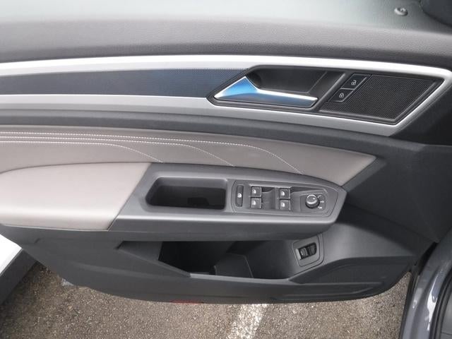 2021 Volkswagen Atlas Cross Sport 3.6L V6 SE w/Technology R-Line