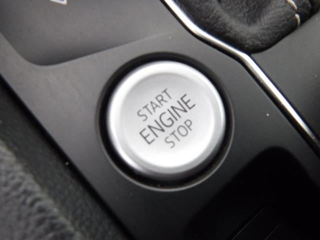 2021 Volkswagen Atlas Cross Sport 3.6L V6 SE w/Technology R-Line