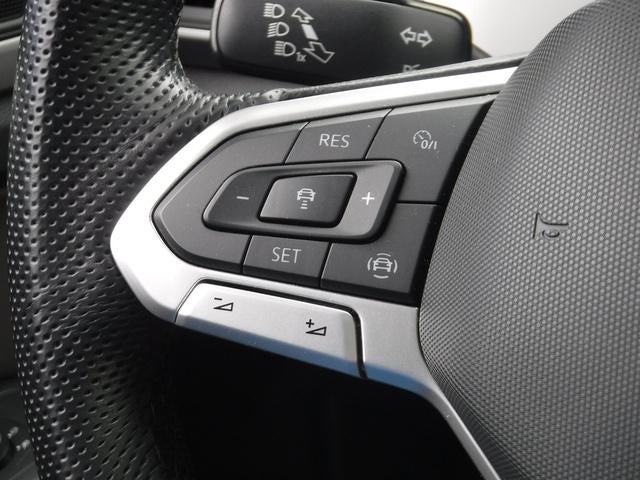 2021 Volkswagen Atlas Cross Sport 3.6L V6 SE w/Technology R-Line