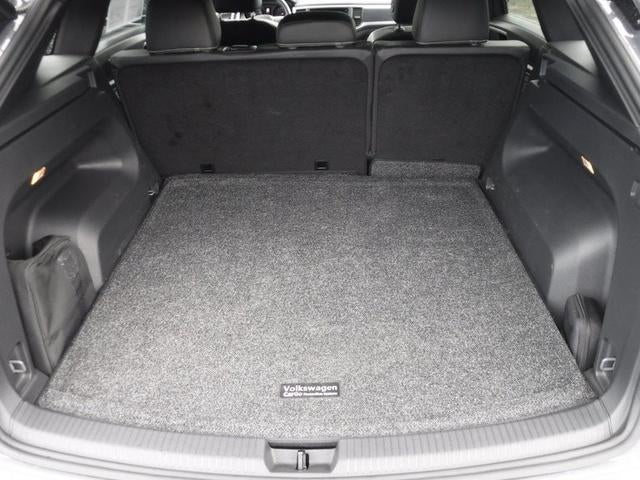 2021 Volkswagen Atlas Cross Sport 3.6L V6 SE w/Technology R-Line