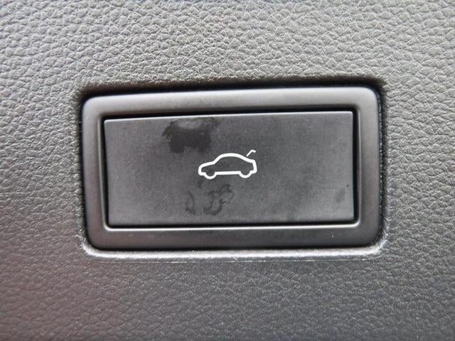 2021 Volkswagen Atlas Cross Sport 3.6L V6 SE w/Technology R-Line