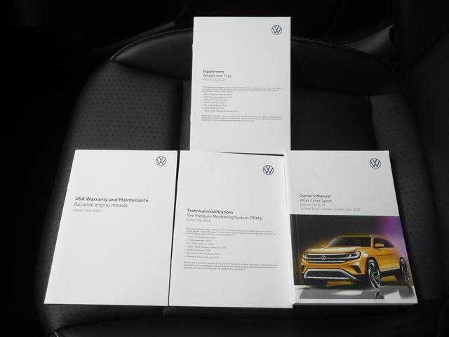 2021 Volkswagen Atlas Cross Sport 3.6L V6 SE w/Technology R-Line