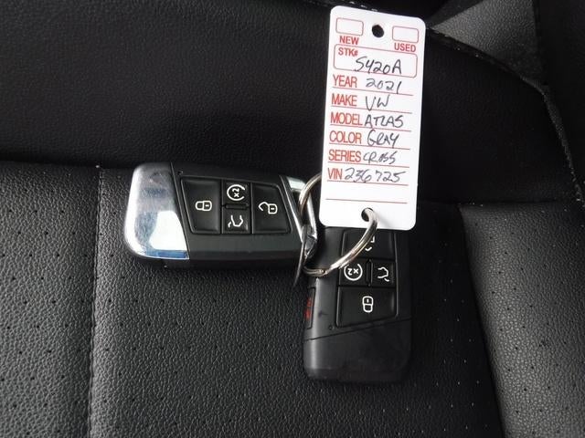 2021 Volkswagen Atlas Cross Sport 3.6L V6 SE w/Technology R-Line