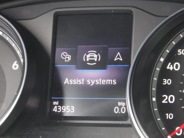 2021 Volkswagen Atlas Cross Sport 3.6L V6 SE w/Technology R-Line