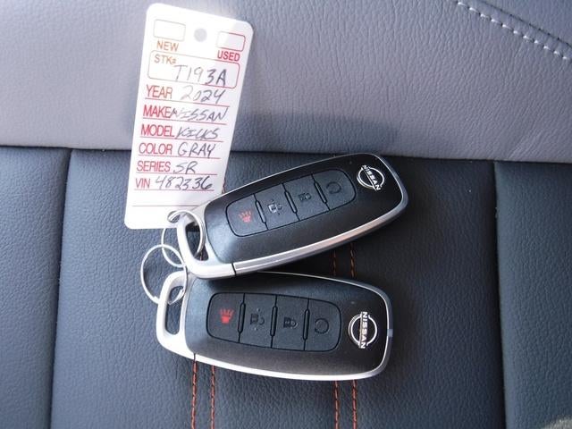 2024 Nissan Kicks SR