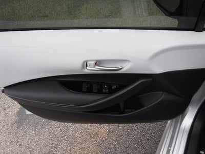 2025 Toyota Corolla Hatchback SE