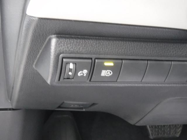 2025 Toyota Corolla Hatchback SE