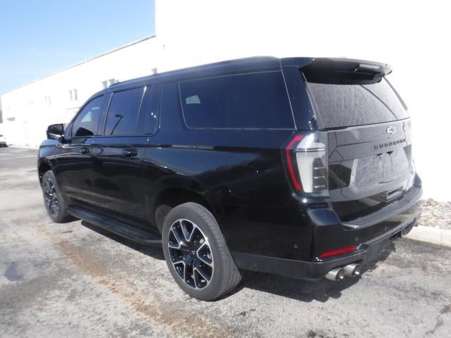 2025 Chevrolet Suburban RST