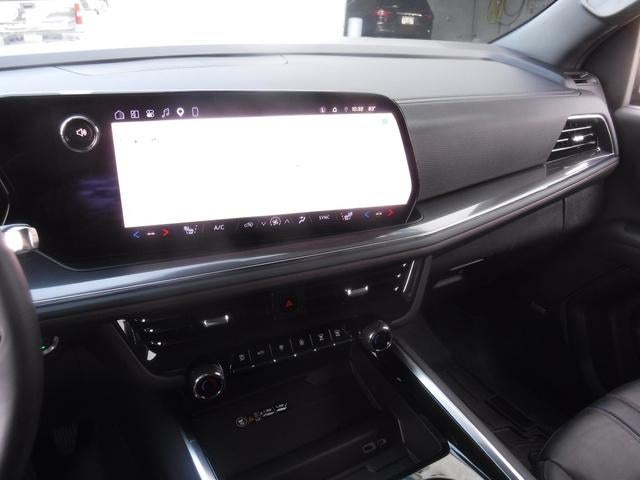 2025 Chevrolet Suburban RST