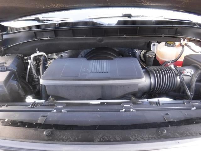 2025 Chevrolet Suburban RST