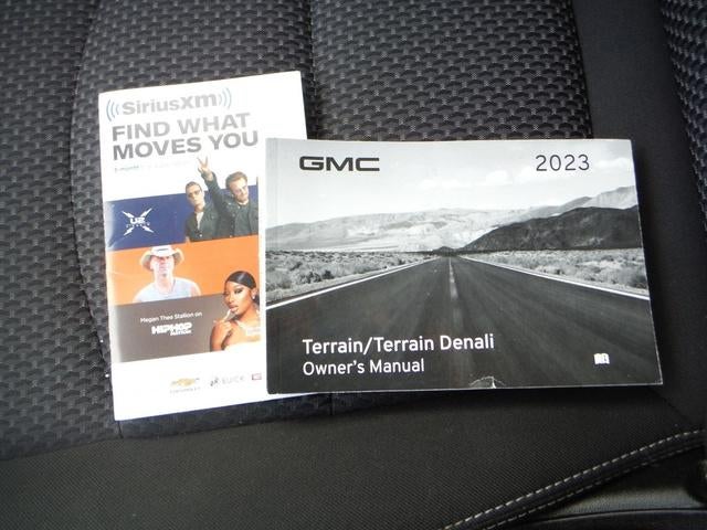 2023 GMC Terrain SLE