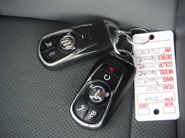 2023 Buick Enclave Essence