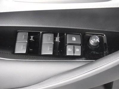 2025 Toyota Corolla Hatchback SE