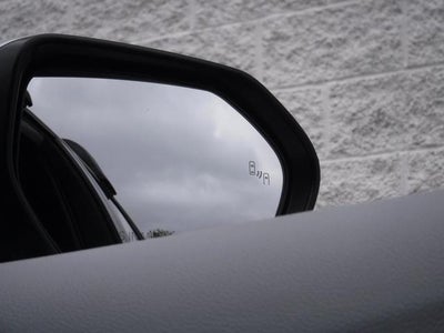 2025 Toyota Corolla Hatchback SE